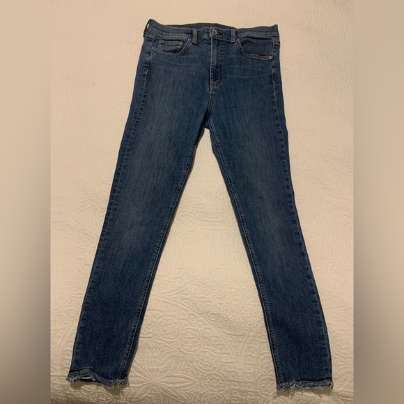 Rag & Bone jeans size 30. High rise ankle skinny. Stretchy, raw hem. Med wash - Picture 2 of 10
